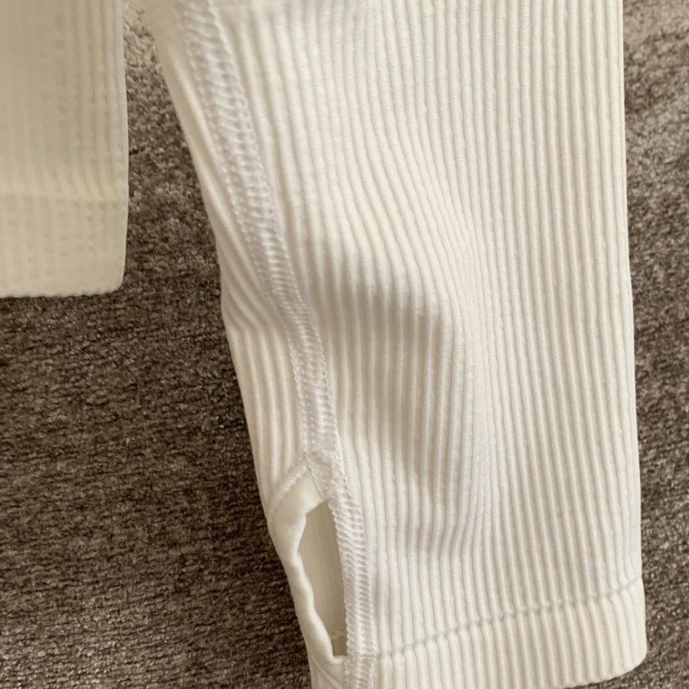Athleta: Very Good Condition zip pullover top, M - Picture 8 of 8
